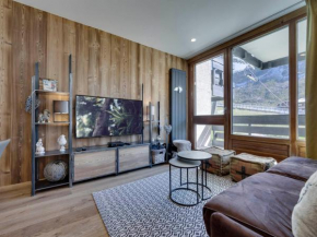 T3 traversant 6 pers. au pied des pistes à Val Claret avec Wifi - FR-1-641-90